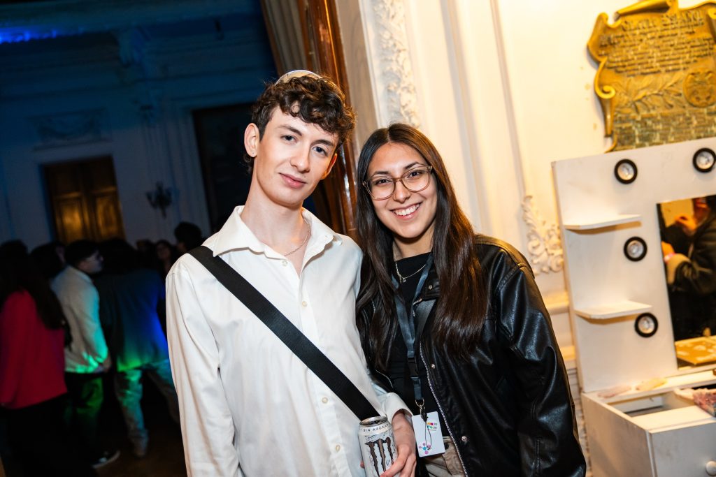 Instagram post from areventoscl. This post is in position 2.